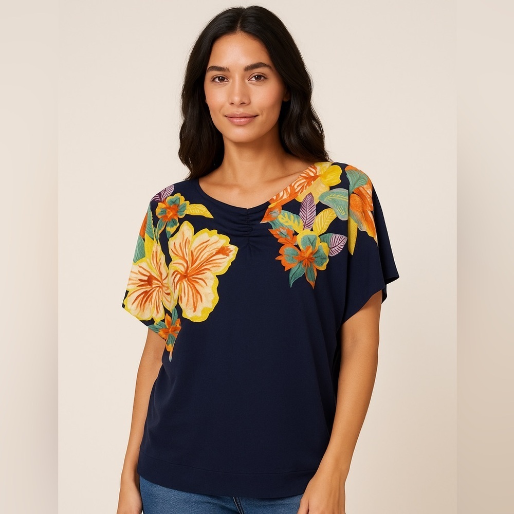 Talbots Floral Polo Shirt with White Collar💙🪷 - Picture 11 of 12